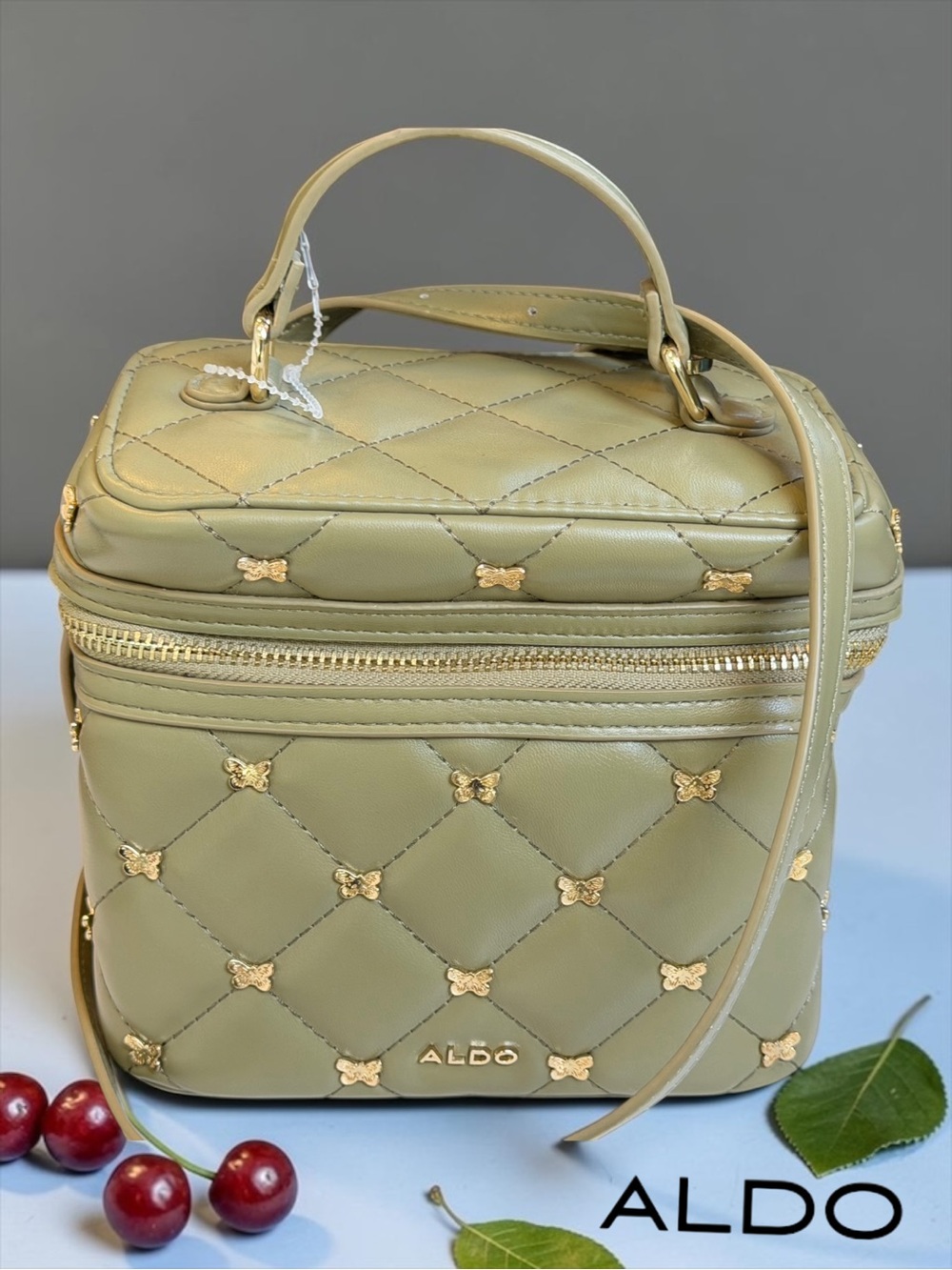 NWOT ALDO Ifan Quilted Butterfly Vanity/mCrossbody Bag - Olive Green